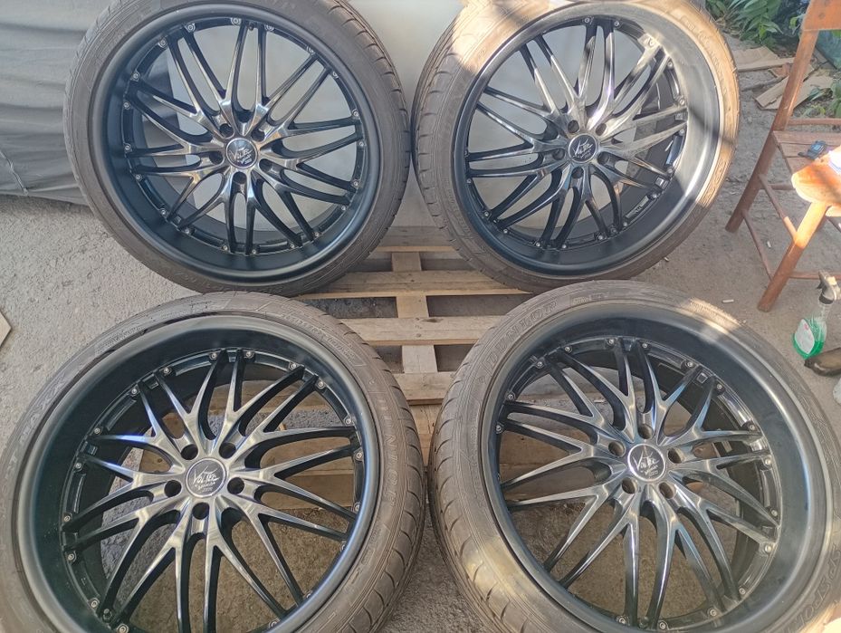 Почти нови Barracuda 22-5x112 ET46 9.5j