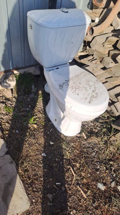 Продам унитаз бу