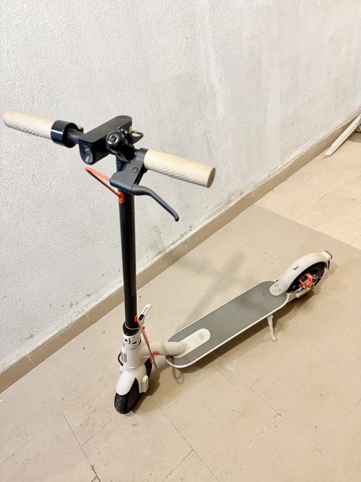 Тротинетка електрическа Xiaomi Electric Scooter 4 Pro