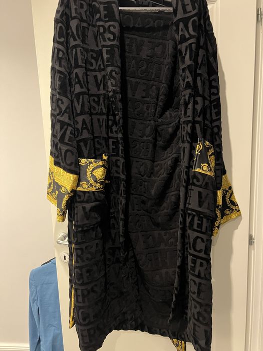 Halat Versace Barocco unisex marime XL nou cu cutie