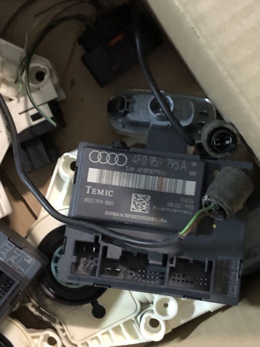 Машинки и модули за Ауди А6 Ц6