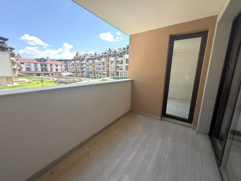Необзаведено студио за продажба в затворен комплекс Pirin Castle Residence в Банско