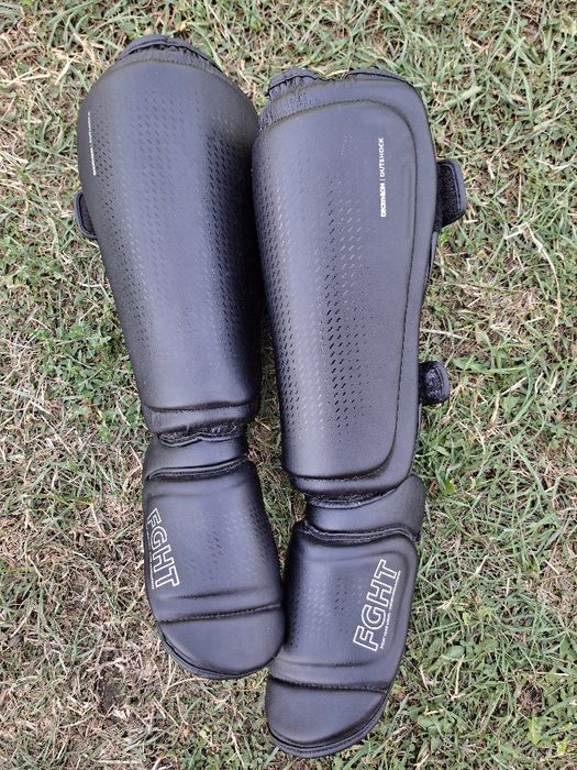 Tibiere pentru sport de contact