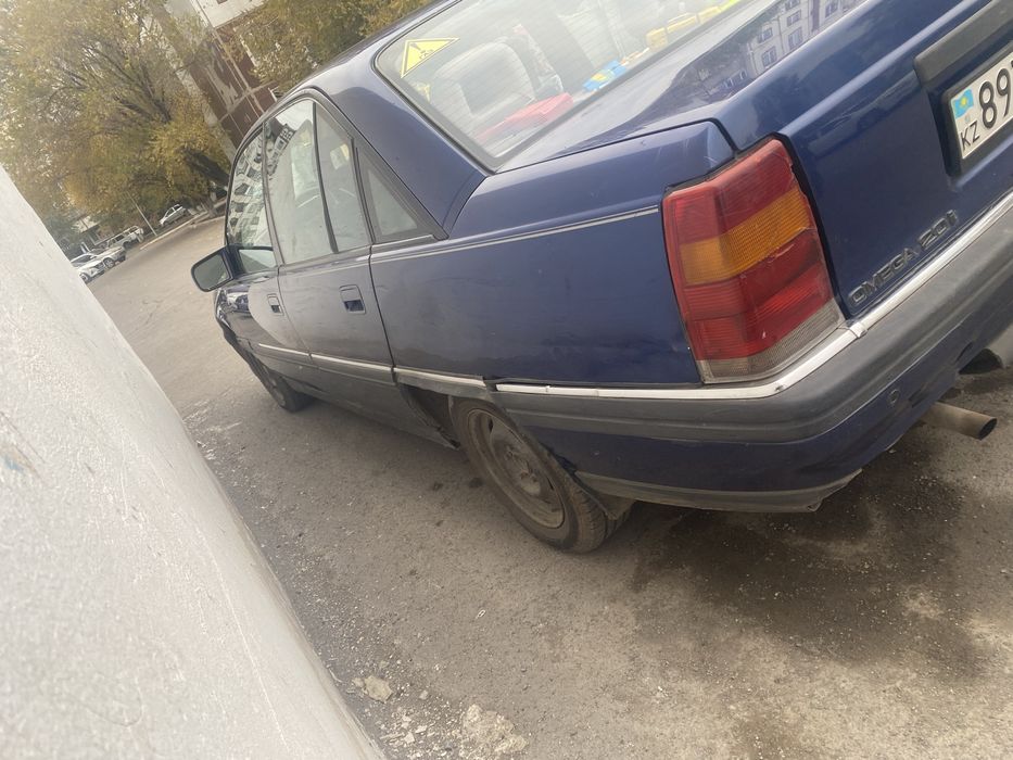 Продаю Opel omega a