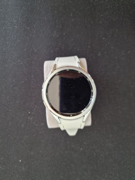 Vând Samsung Galaxy Watch6 Classic