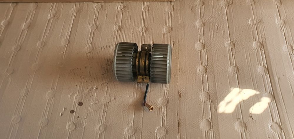 Ventilator habitaclu aeroterma aer audi a8 d2