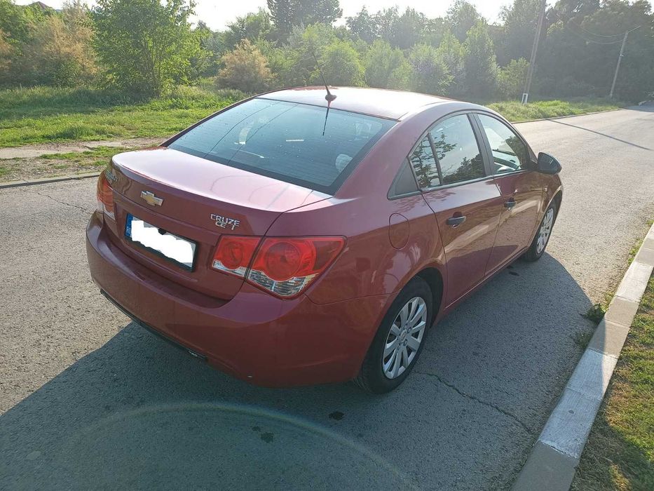 Vând Chevrolet Cruze