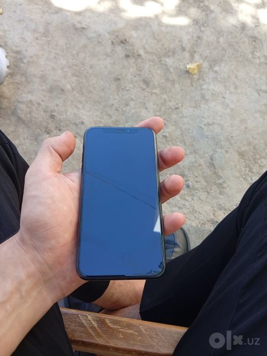 iPhone xs LLA 64 GB