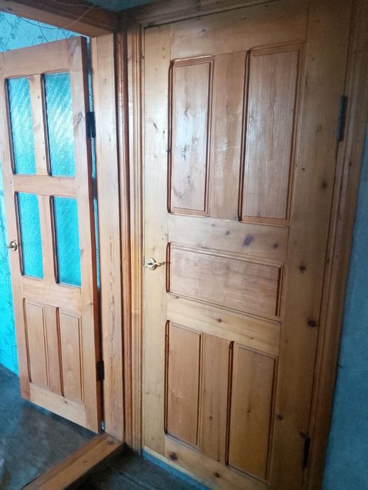 Продам деревянные двери