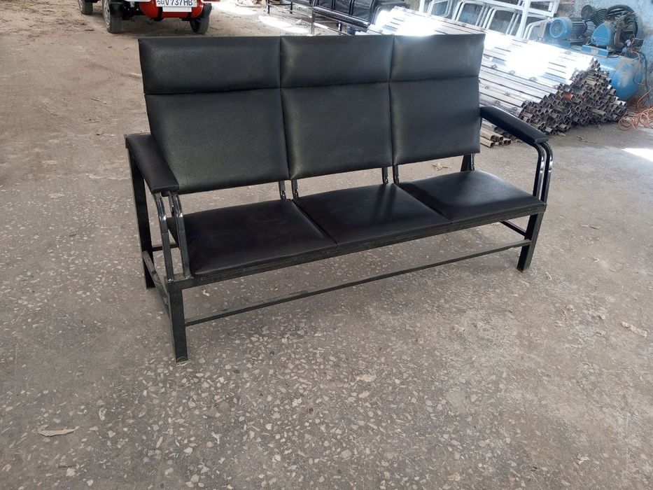 Kutish zallari uchun skameyka