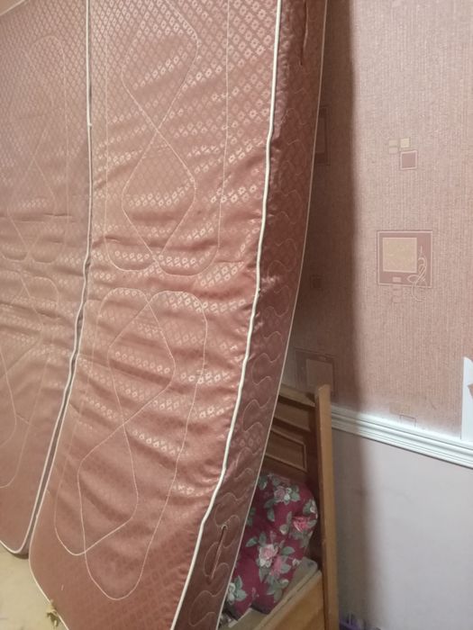 2 ta matras sotiladi