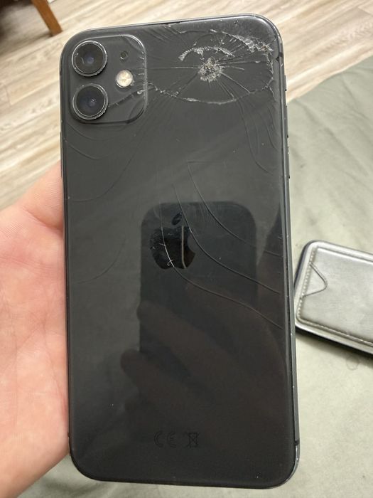 Айфон 11 ,128 ,81процент