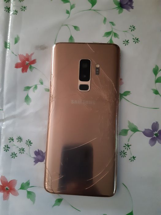 Samsung Galaxy  S9+   6/64гб