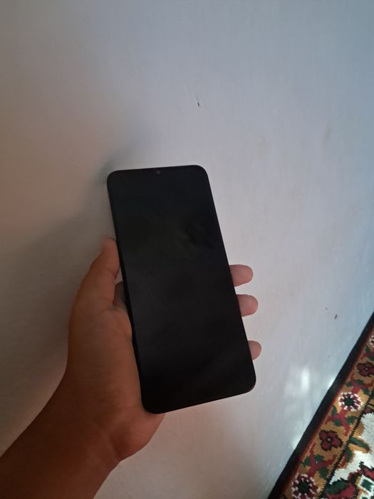 OPPO A18 128гб черный свет