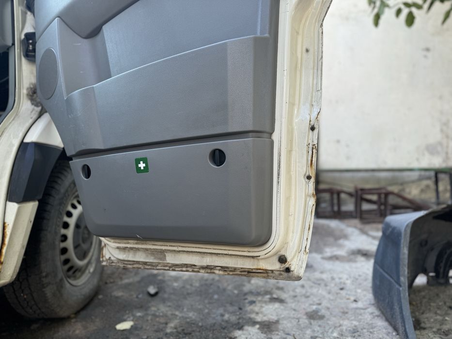 Предни врати VW crafter/ фолксваген крафтер Mercedes sprinter