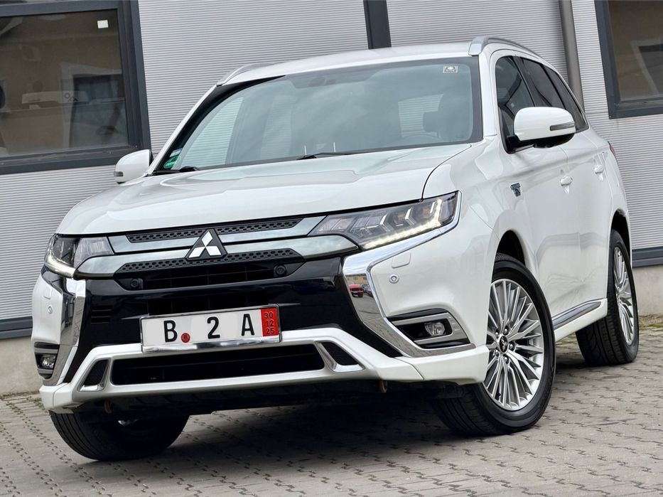Mitsubishi Outlander 2021 | HYBRID | NEW Model | 306CP GT LINE | Automat | 4x4 | GARANTIE