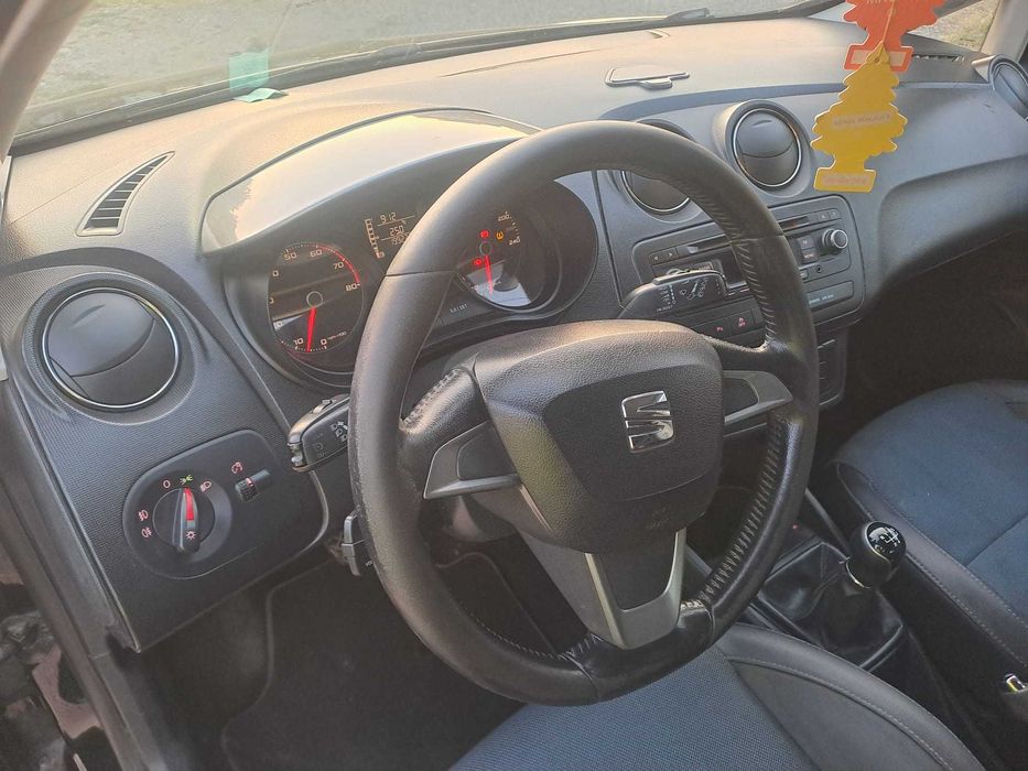 vand seat ibiza 1.2 benzina 2014