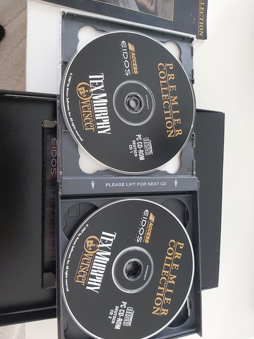 Vând joc TEX MURPHY Premier Collection