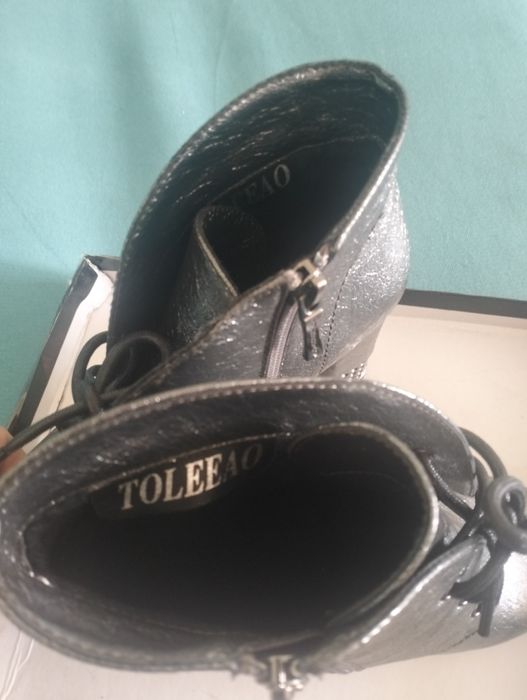 Продам полу сапожки 38 размер