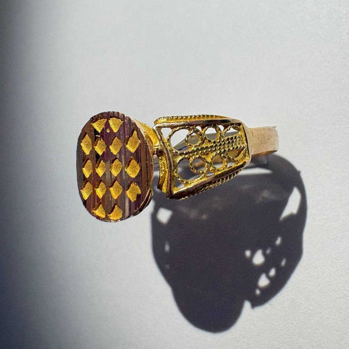 inel deosebit (efn) StarAmanet