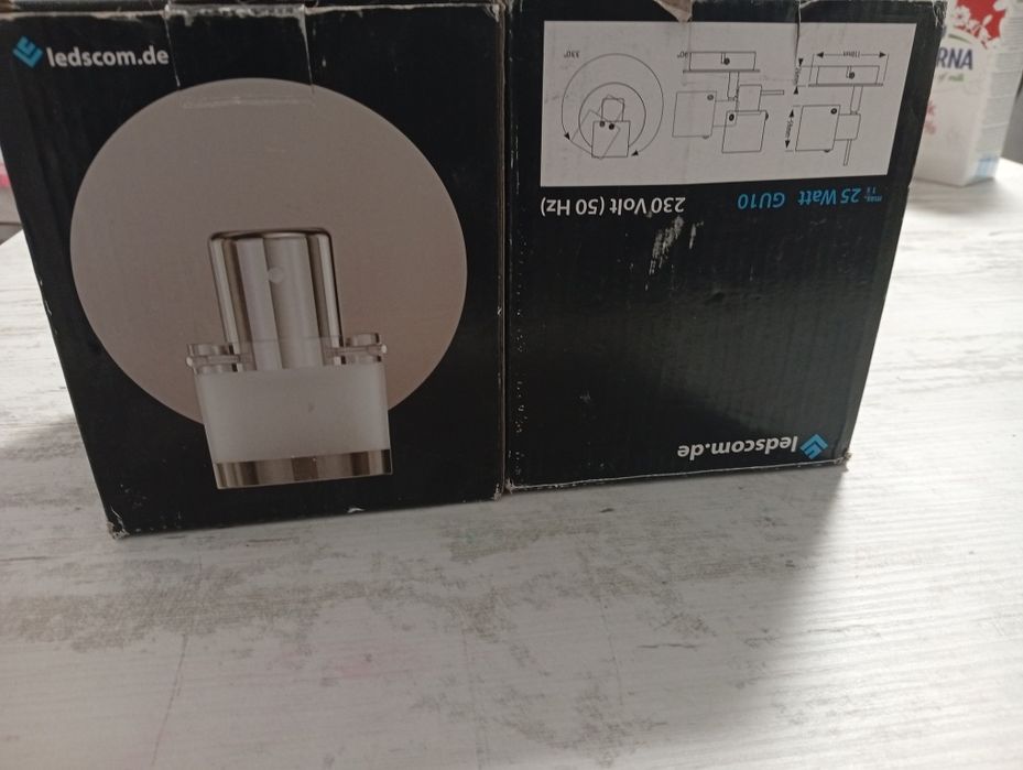 Lampa,bec pentru baie,dormitoare, oriunde doriți.2 bucăți,