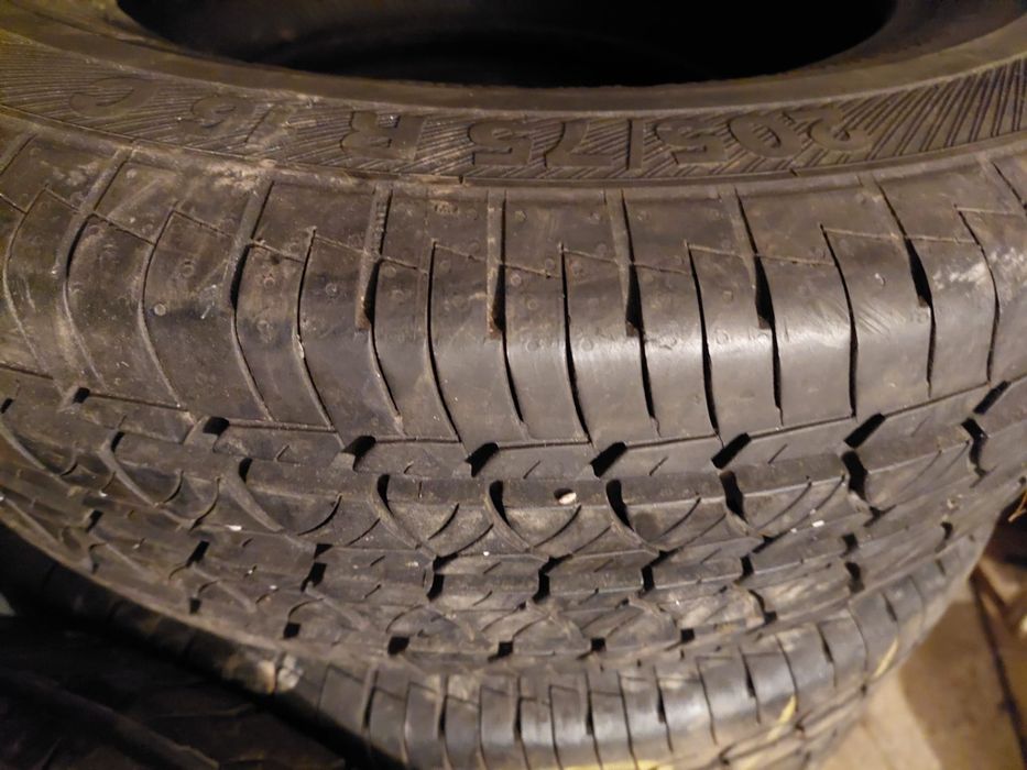 Vand anvelope 205/75 R16 vara