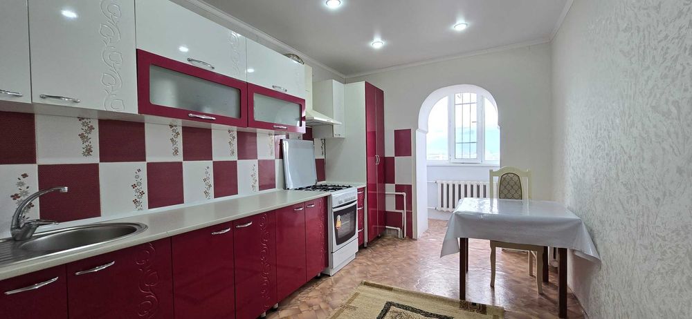 1 ком кв, 12 мкр 12 млн