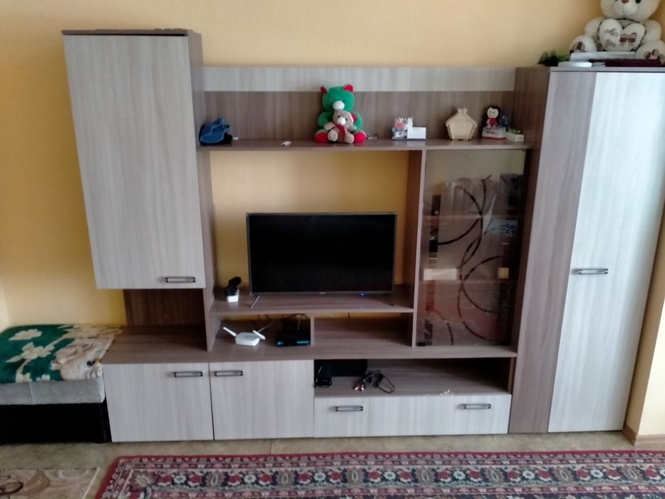 Продам стенку в гостиную