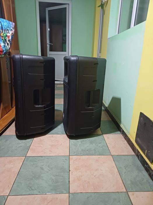 Boxe rcf cu sau fără difuzoarele de  medii bas   fbt behringer