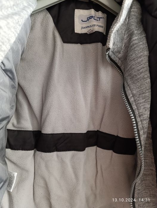 Продам пуховик. Зима. Для мальчиков.