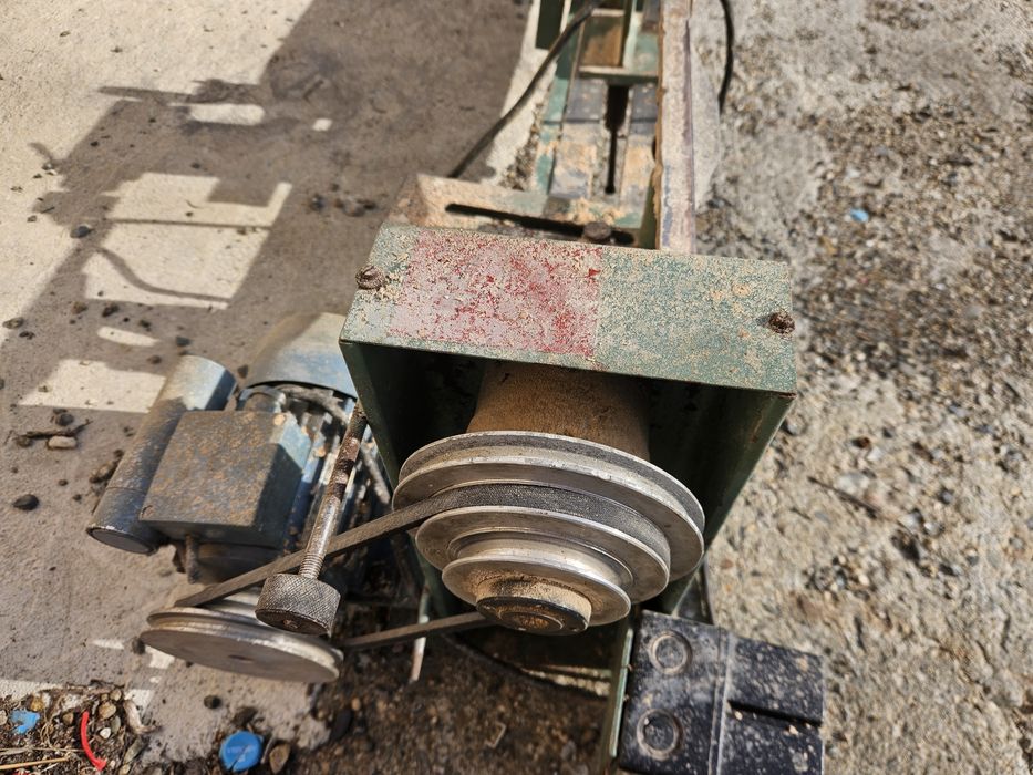 монофазен дървообработващ  струг