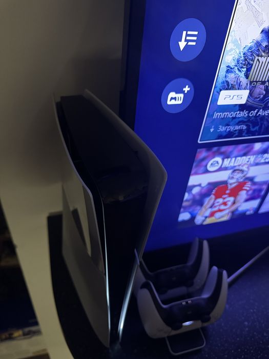 пс 5 слим новый в идеале