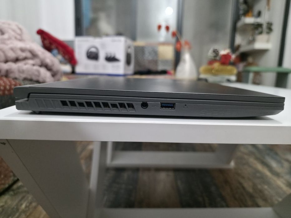 Laptop Gaming MSI Thin 15 B13UC-2203XPL