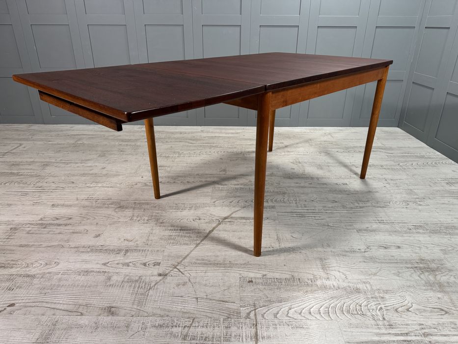 Разтегателна трапезна маса от 60-те К063