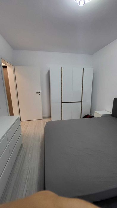 Inchiriez apartament 2 camere cu parcare inclusa in Dobroesti