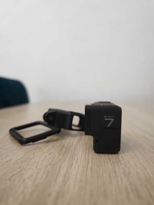 GoPro Hero 7 Black + Accesorii Artman + Cablu USB-C | Stare foarte bună