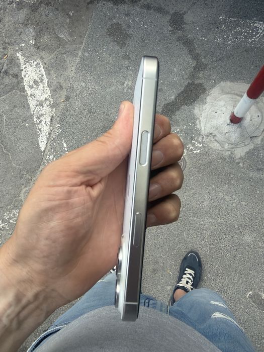 Iphone 16 pro 128GB (alb)