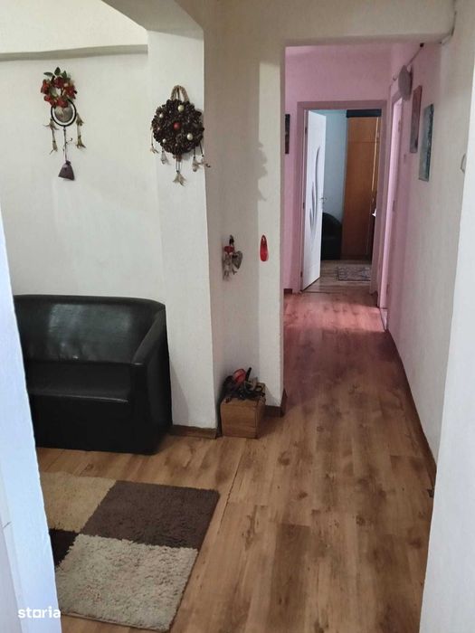 3 camere, 64 mp, 2 băi, 2 balcoane, zona Iulius Mall, Intre Lacuri