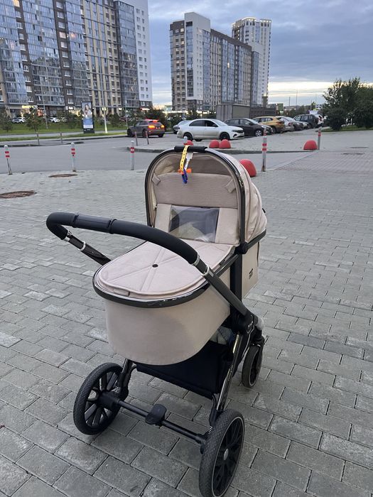 Продам коляску! 3 в 1 !
