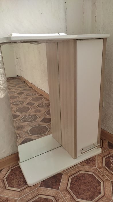 Шкафчик для ванны