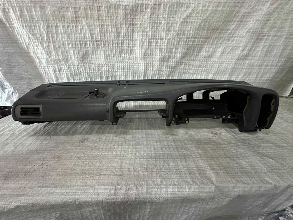 Панель передняя Торпеда Nissan Terrano 1 рестайл, оригинал из Японии