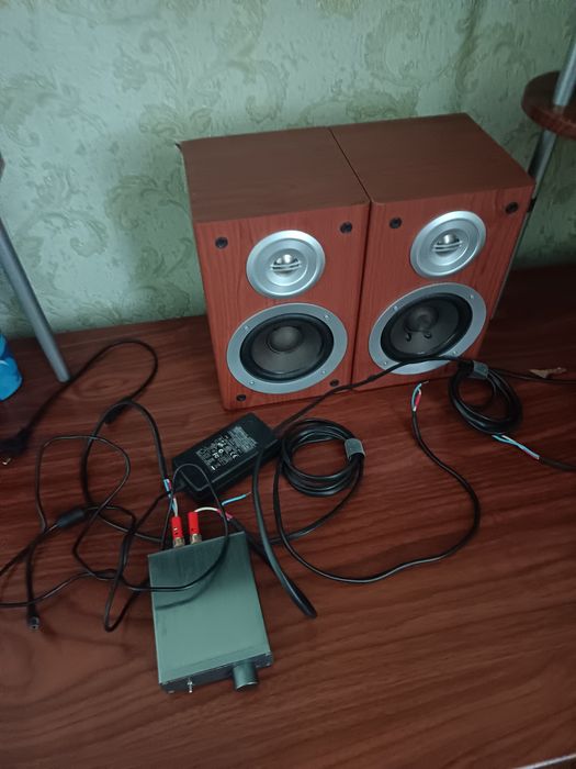 Колонки с усилителем