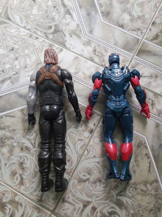 Играчки на Марвел (Marvel )