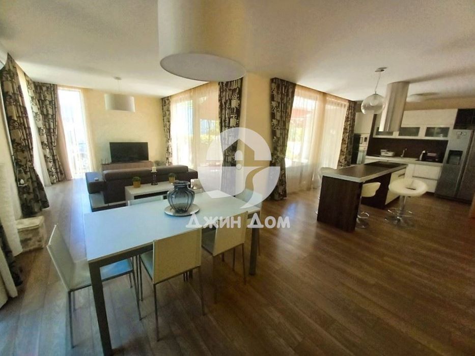 Продава се Къща в Бургас, Сарафово - 220 кв.м за 1300 €/кв.м - Снимка #3