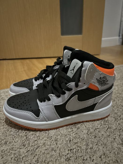 Кроссовки джордан