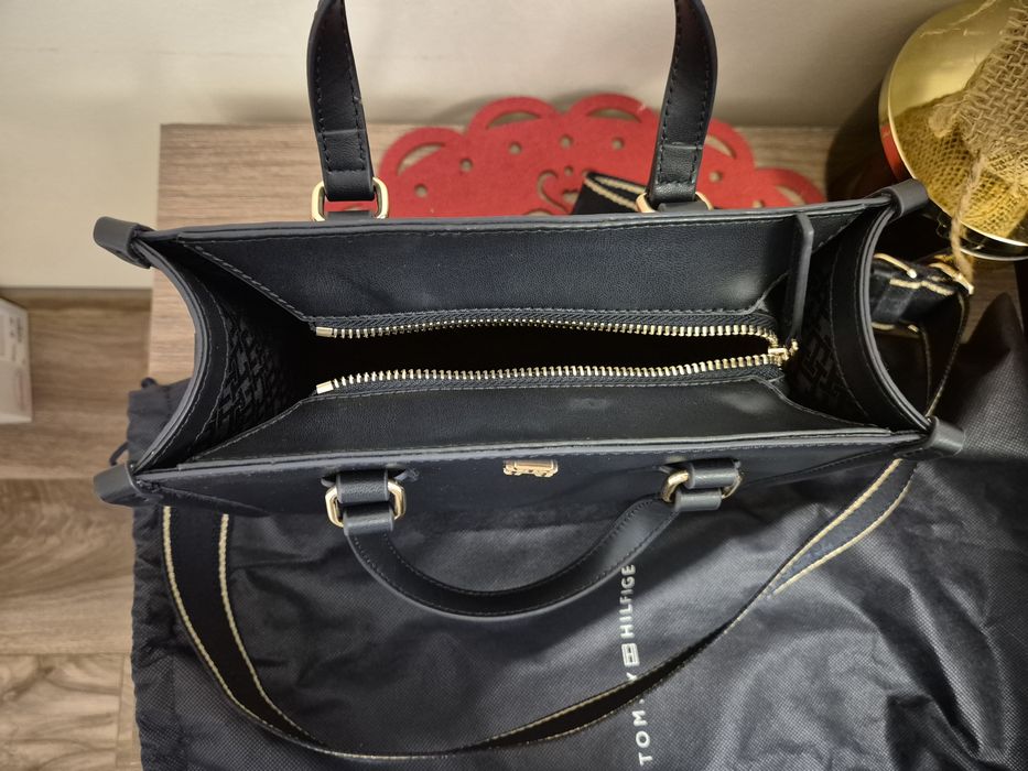 Geanta Tommy Hilfiger