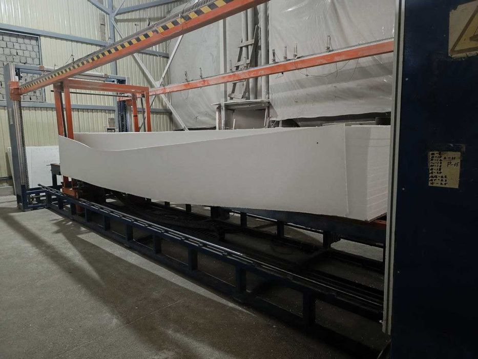 СРОЧНО ПРОДАЕТСЯ
Оборудование по производству пенопласта в комплекте