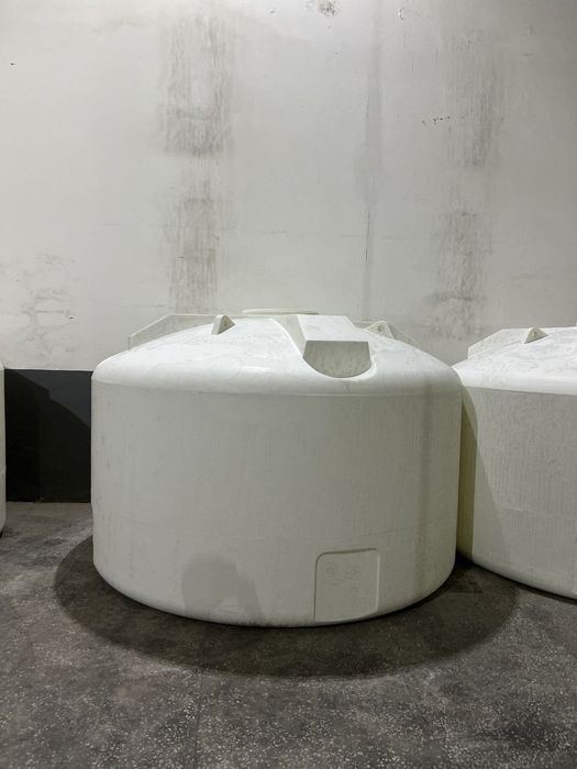 Bochkalar yomkostlar baklar kanistralar