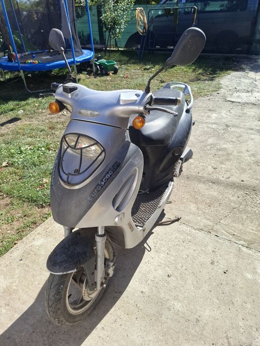 Scuter benzina 4 timpi