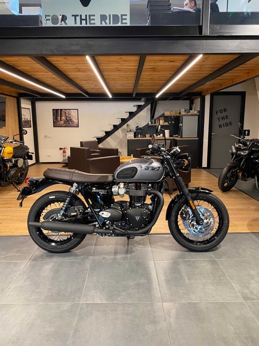 Lichidare Motocicleta Triumph Bonneville T120 Black 2025| Rate|Leasing